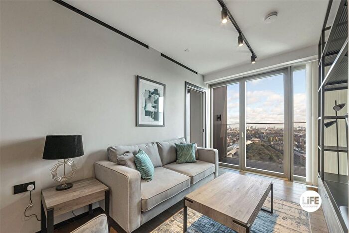 1 Bedroom Flat To Rent In Hewett Street, Shoreditch, EC2A