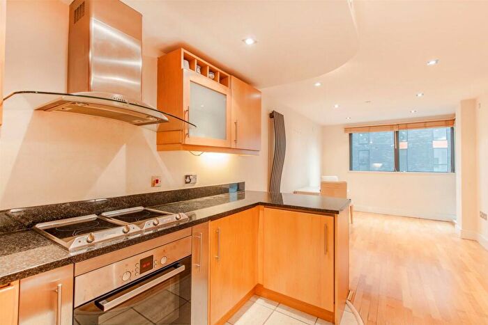 1 Bedroom Flat To Rent In Millharbour, Canary Wharf, E14