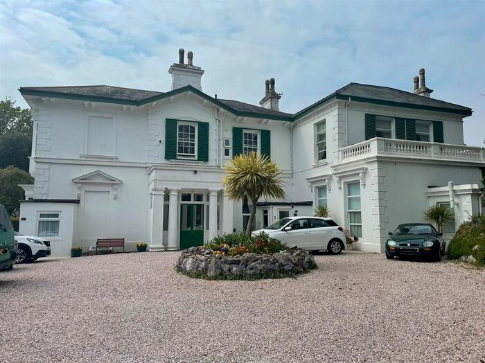 Houses for sale & to rent in TQ1 2DY, Park Hill Road, Wellswood Torquay