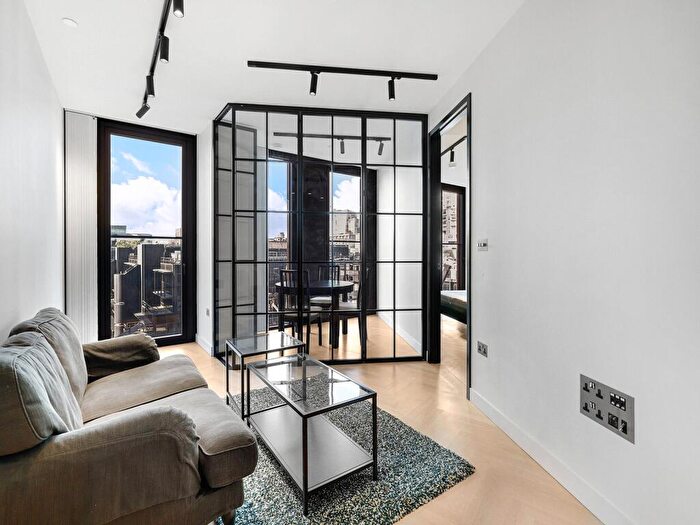 1 Bedroom Apartment To Rent In Sun Street, Hackney, EC2A