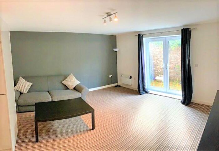 1 Bedroom Apartment To Rent In Richmond Road, Cardiff(City), CF24