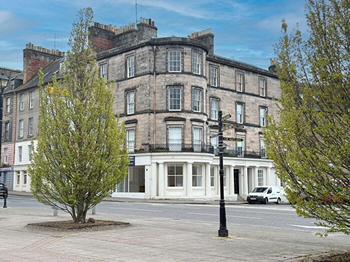 2 Bedroom Flat For Sale In Charlotte Place, Perth, PH1