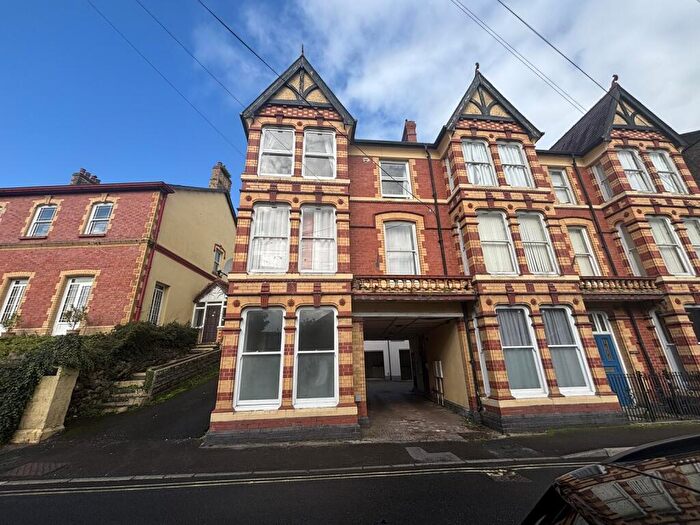 1 Bedroom Apartment For Sale In Llysmorfa, Llandeilo, Carmarthenshire., SA19