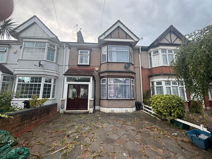 3 Bedroom Terraced House To Rent In Devonport Gardens, Ilford, IG1