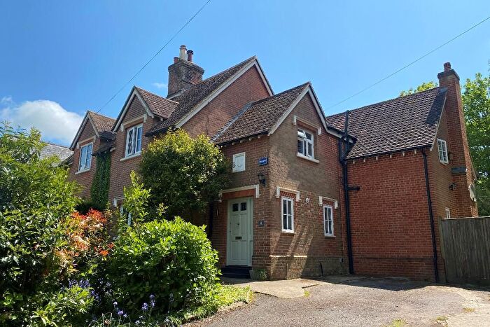4 Bedroom Semi-Detached House For Sale In Lillesden Cottages, Hawkhurst, Kent, TN18