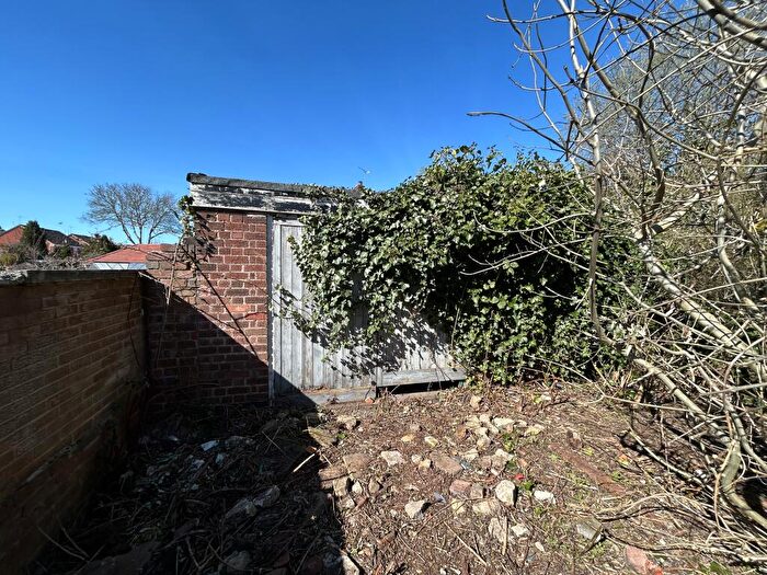 2 Bedroom Detached Bungalow For Sale In Farndale Road, Sutton-In-Ashfield, NG17