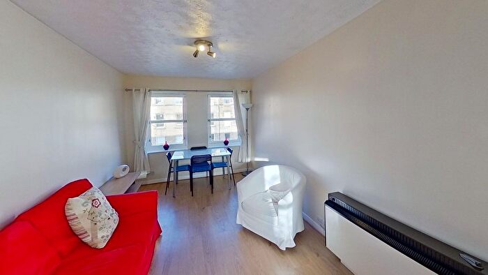 1 Bedroom Flat To Rent In Rankeillor Street, Edinburgh, EH8