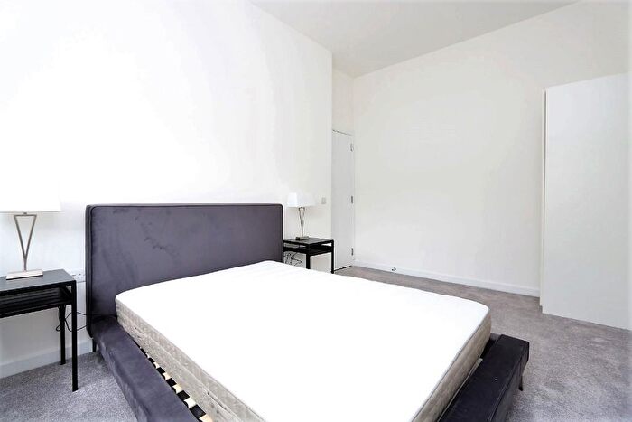 2 Bedroom Flat To Rent In Candleriggs Court, Glasgow, G1
