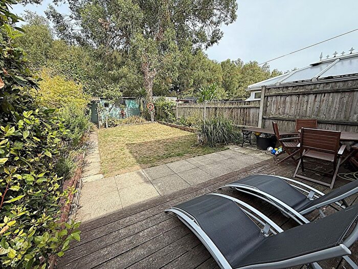 3 Bedroom Semi-Detached House For Sale In Sterte Road, Poole, BH15