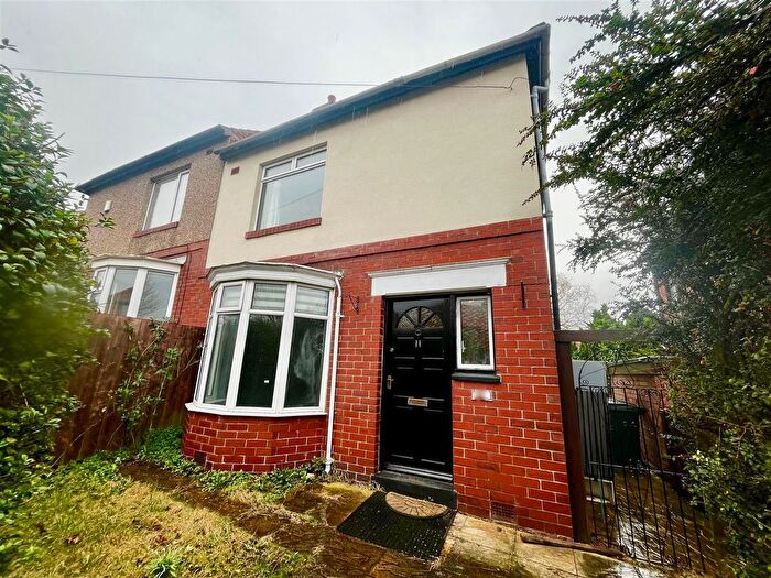2 Bedroom Semi-Detached House For Sale In Field House Road, Gateshead, NE8