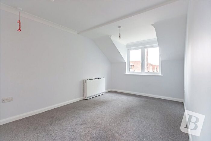 1 Bedroom Flat For Sale In Draper Court, Mavis Grove, Hornchurch, RM12