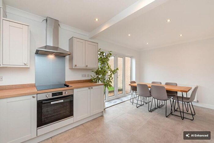 3 Bedroom Semi-Detached House For Sale In Gladstone Road, Broughton, CH4