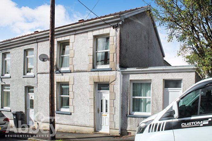 3 Bedroom End Of Terrace House For Sale In Station Road, Crynant, Neath, SA10