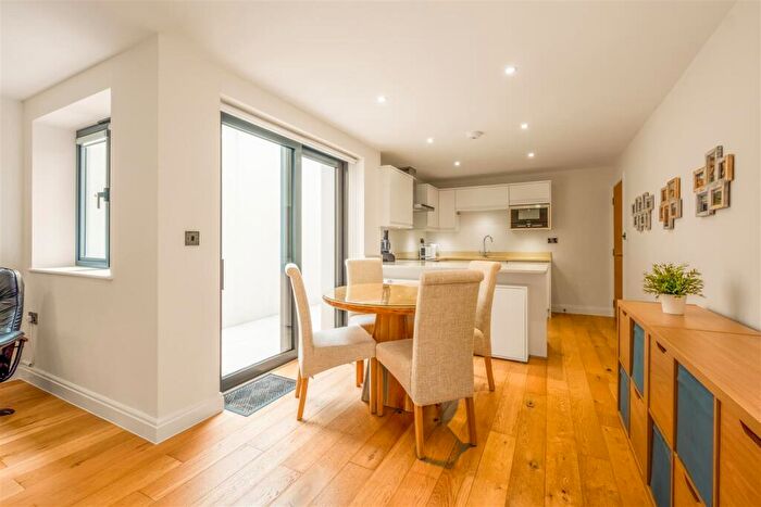 2 Bedroom Apartment For Sale In The Upper Drive, Hove, BN3
