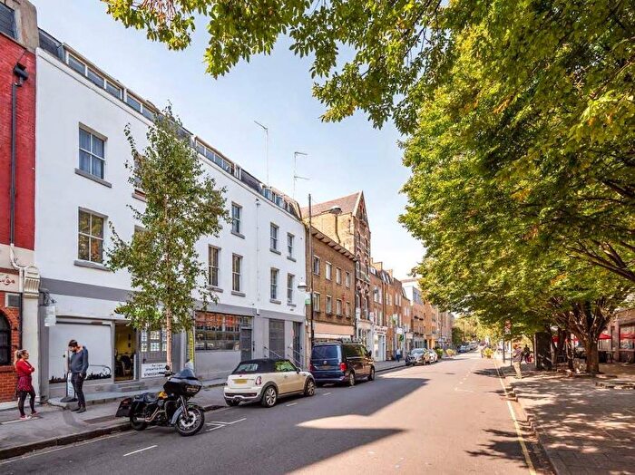 2 Bedroom Flat For Sale In Chalton Street, Camden, Euston, London, NW1