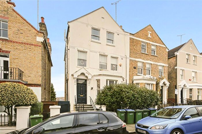 2 Bedroom Apartment For Sale In Mycenae Road, Blackheath, London, SE3
