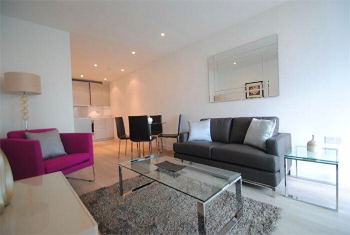 1 Bedroom Flat To Rent In Tennyson Apartments, Saffron Central Square, Croydon, CR0