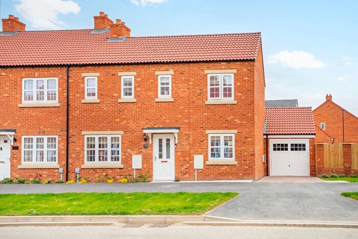3 Bedroom Semi Detached House For Sale In Thornton Road, Fulford, YO19