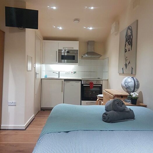 Studio To Rent In Park Avenue, NW2