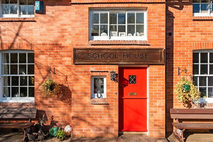 3 Bedroom Detached House For Sale In Doddiscombsleigh, Exeter, EX6