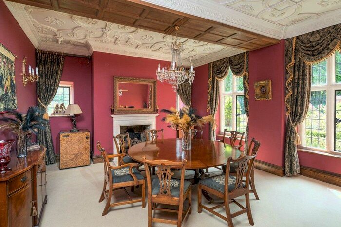 5 Bedroom Detached House For Sale In Charlcombe, Bath, BA1