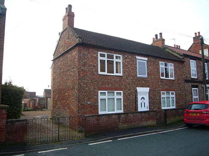 3 Bedroom Cottage To Rent In High Street, Barmby-on-the-marsh, DN14