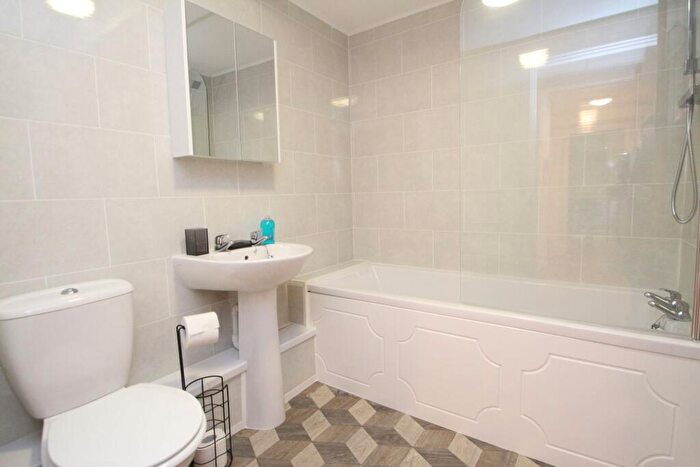 2 Bedroom Apartment To Rent In Waterloo House, Newcastle City Centre, NE1