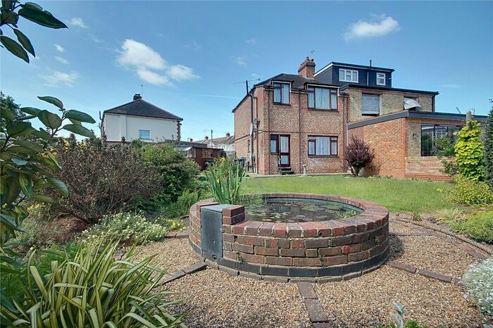 1 Bedroom Flat To Rent In Orchard Crescent, Enfield, Middlesex, EN1