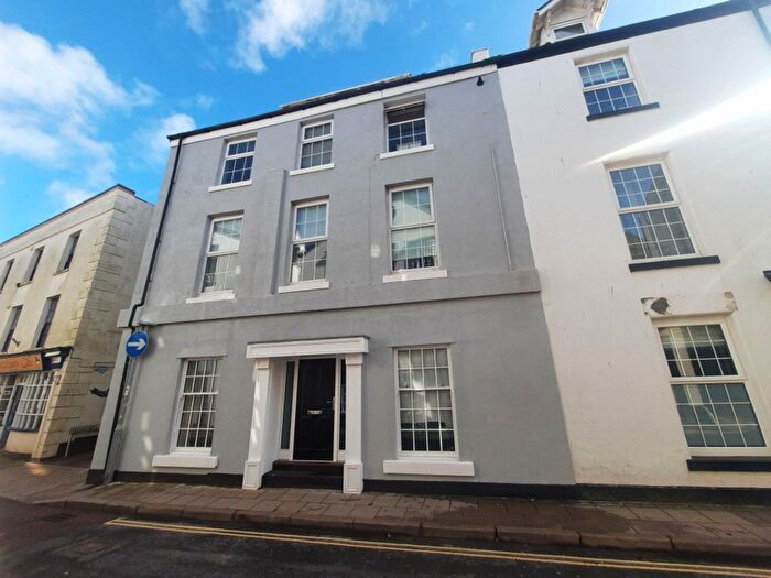 2 Bedroom Flat To Rent In Osmonds Lane, Teignmouth, TQ14