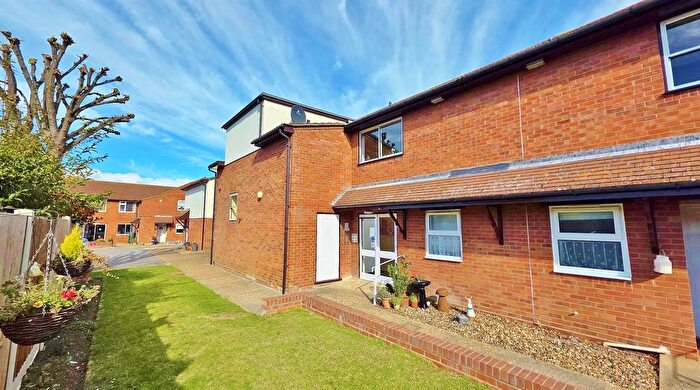 1 Bedroom Flat For Sale In North Street, Walton On The Naze, CO14