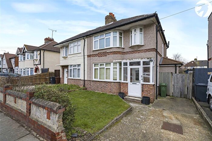 3 Bedroom Semi Detached House For Sale In Heather Drive, West Dartford, Kent, DA1