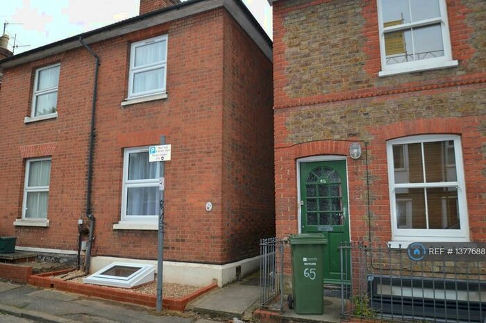 4 Bedroom Semi-Detached House To Rent In Drummond Road, Guildford, GU1