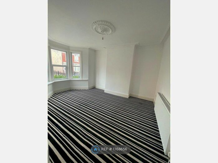 2 Bedroom Flat To Rent In Ridley Street, Gateshead, NE8