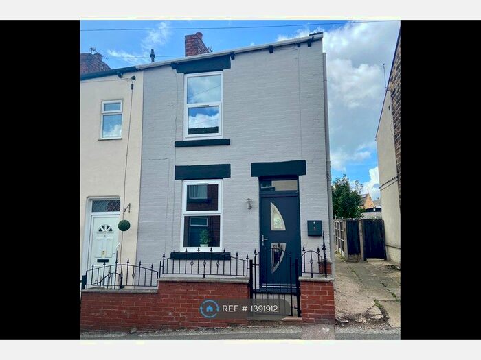 2 Bedroom End Of Terrace House To Rent In New Street, Mapplewell, Barnsley, S75
