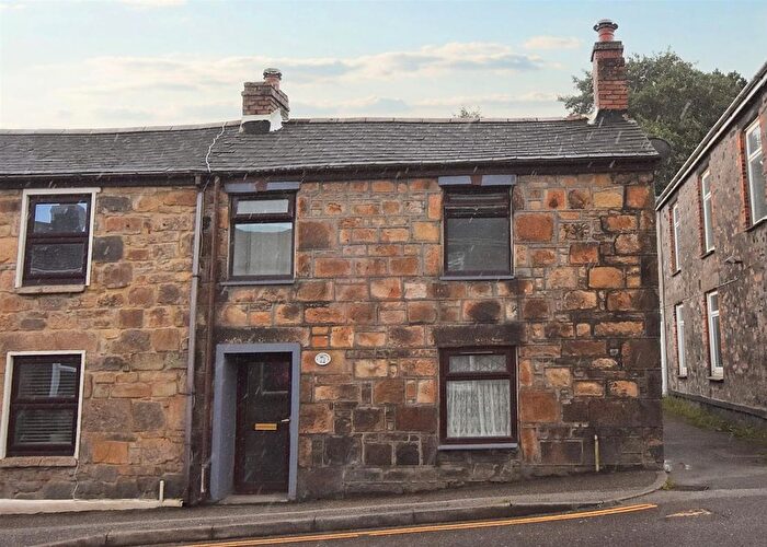 2 Bedroom End Terrace House For Sale In Pendarves Street, Tuckingmill, TR14