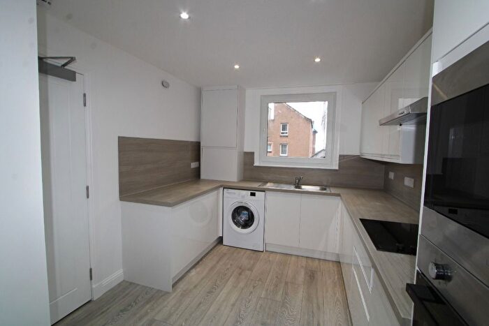 4 Bedroom Detached House To Rent In Ladywell Avenue, Dundee, DD1