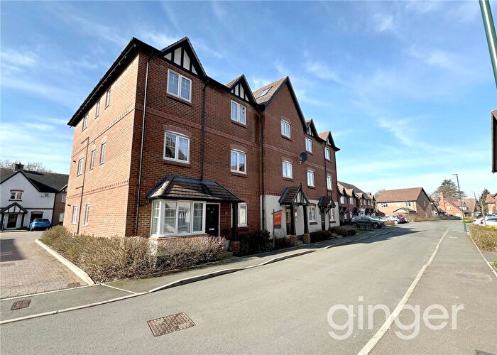 2 Bedroom Flat For Sale In Meer Stones Road, Balsall Common, CV7