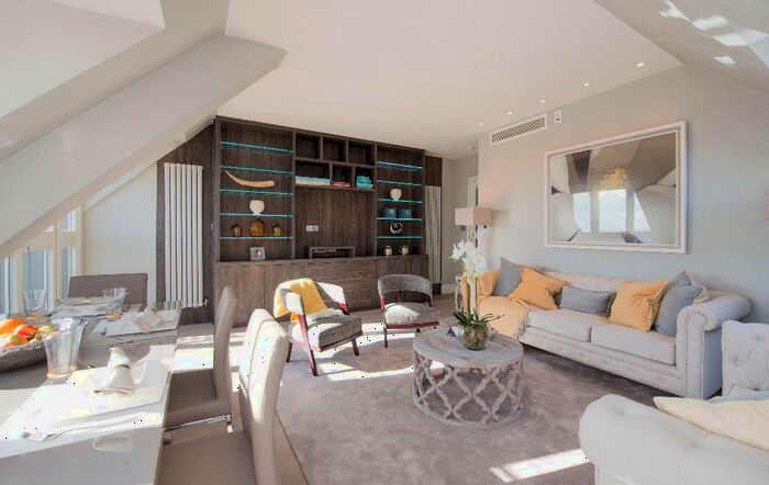 3 Bedroom Flat To Rent In Lyndhurst Road, Hampstead, NW3