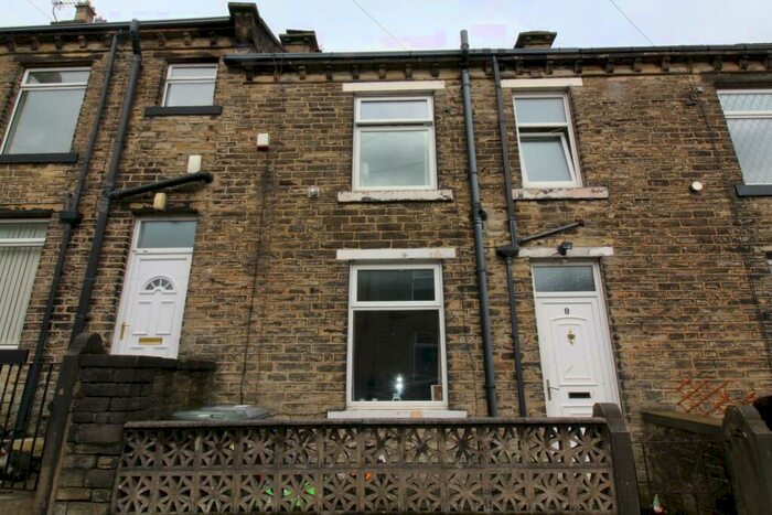 2 Bedroom House To Rent In Orleans Street, Bradford, BD6