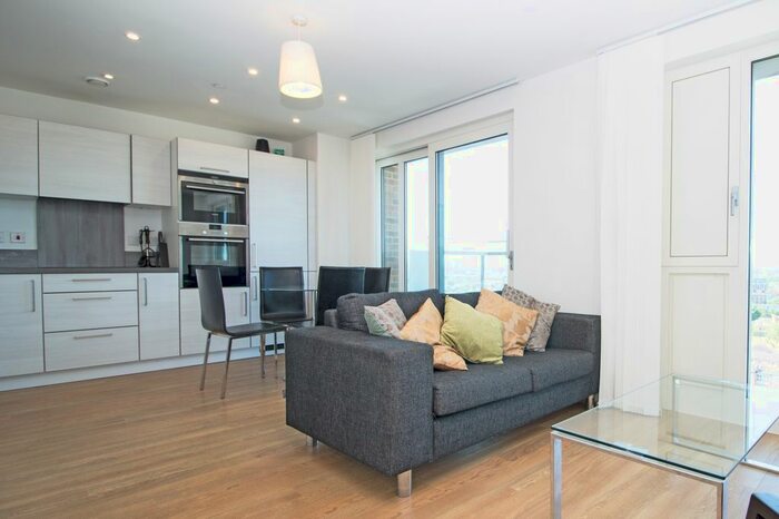 1 Bedroom Flat To Rent In Marner Point, No The Avenue, Jefferson Plaza, Bow, London, E3