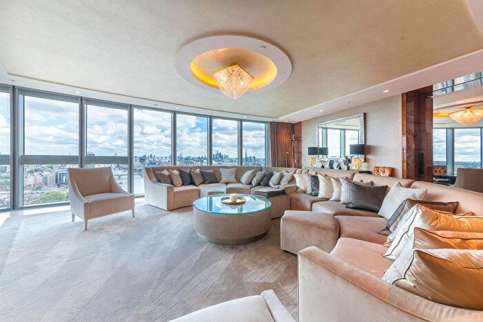 3 Bedroom Flat To Rent In The Tower, London, SW8