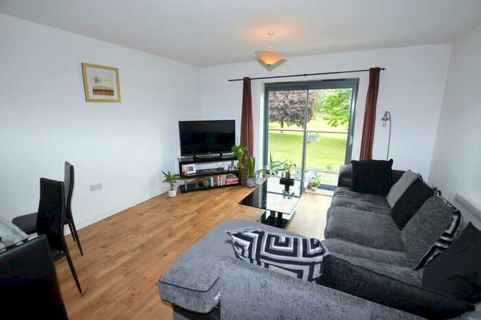 2 Bedroom Apartment To Rent In Bouverie Court Cross Green Lane City Centre, LS9