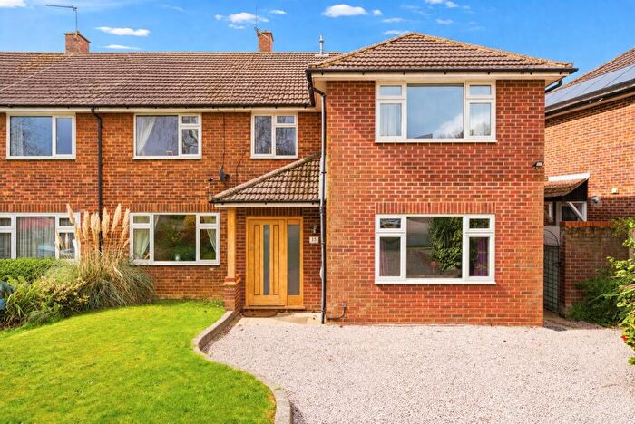 5 Bedroom Semi Detached House For Sale In Rowlatt Drive, St. Albans, Hertfordshire, AL3