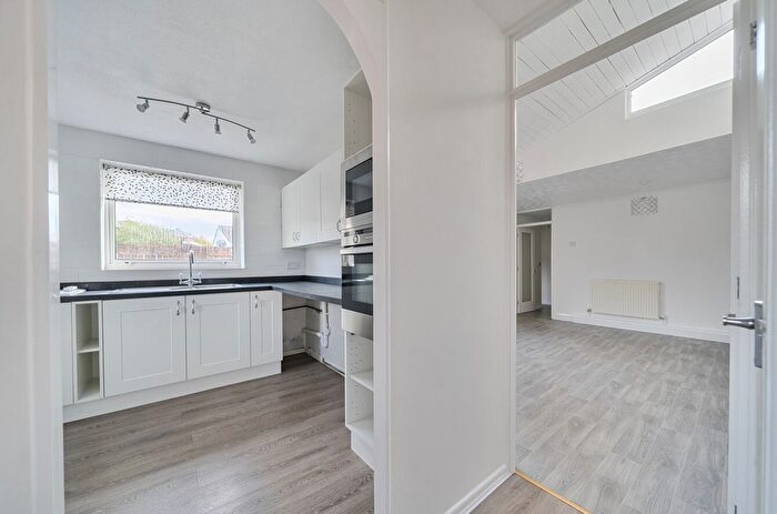 2 Bedroom Bungalow For Sale In Barn Meads Road, Wellington, Somerset, TA21