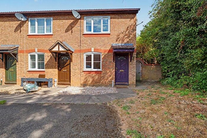 2 Bedroom End Of Terrace House For Sale In Overdale Close, Market Harborough, LE16