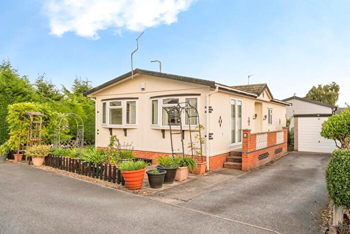 2 Bedroom Park Home For Sale In Palm Grove Court, Thorne, Doncaster, DN8