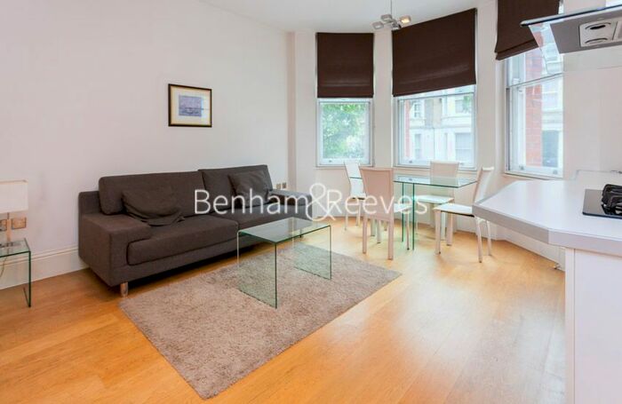 1 Bedroom Flat To Rent In Nevern Square, Kensington, SW5