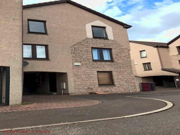 4 Bedroom Town House To Rent In Lytton Street, DD2
