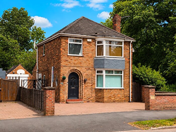 3 Bedroom Detached House For Sale In Kingston Road, Willerby, Hull, HU10