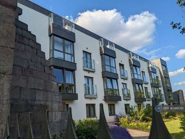2 Bedroom Flat To Rent In Wapping Wharf, Bristol, BS1